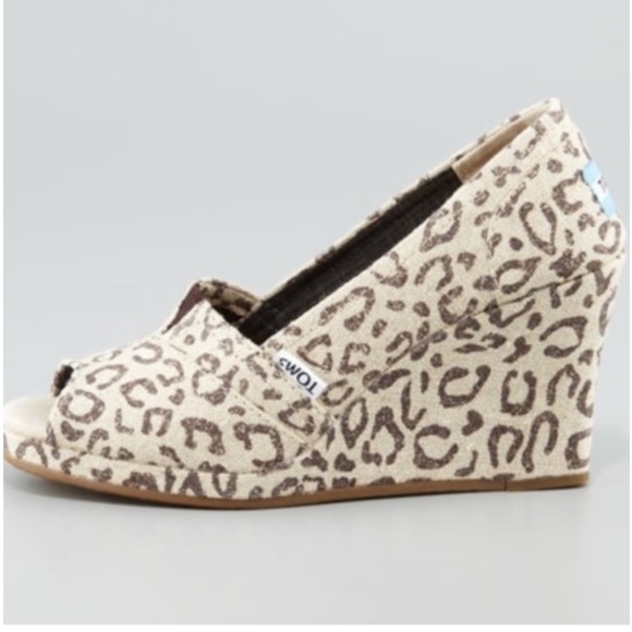 Toms Snow Leopard Peep Toe Wedge Heel Canvas Shoes, size 7.5 - Picture 2 of 14